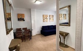 Torremolinos Centro - Beautiful , Newly Renovated 2 Bedroom Apartment